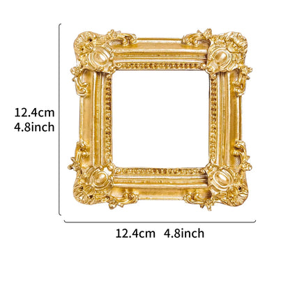 #6.4 - Vintage Golden Frame